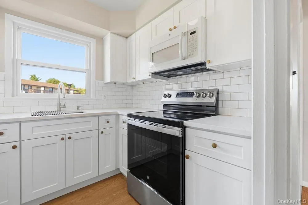16D Essex Place Jefferson Valley, NY 10598
