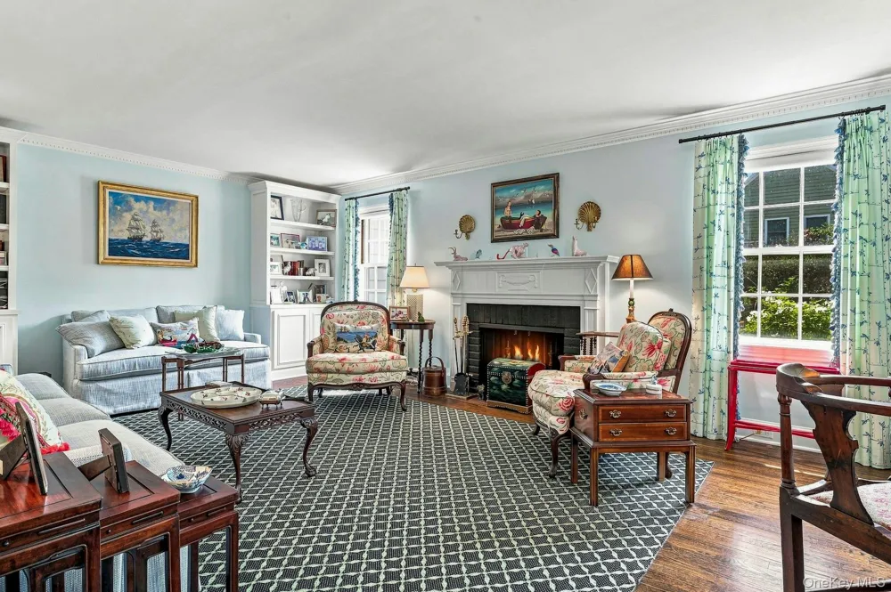 18 Matinecock Lane Locust Valley, NY 11560