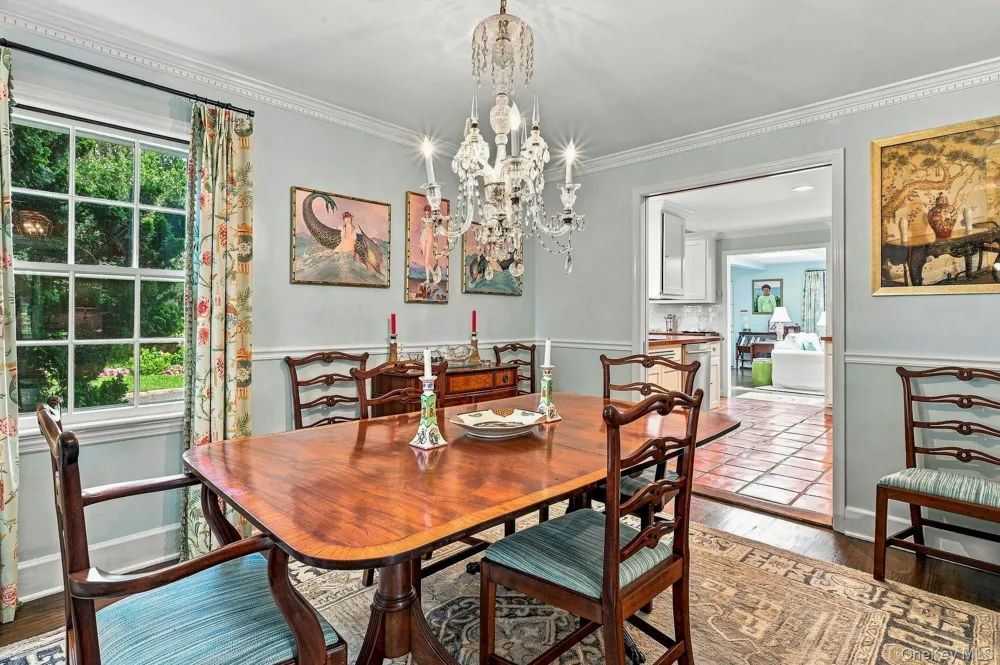 18 Matinecock Lane Locust Valley, NY 11560