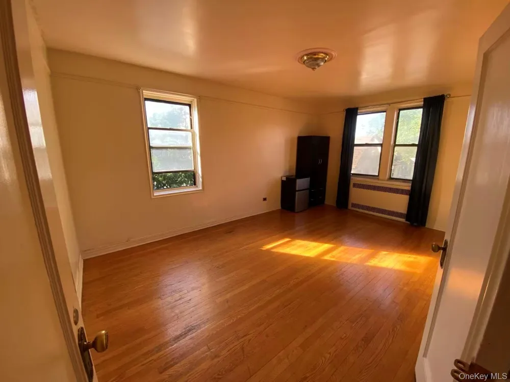 40-35 Ithaca Street #3D Elmhurst, NY 11373