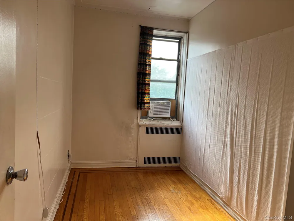 40-35 Ithaca Street #3D Elmhurst, NY 11373