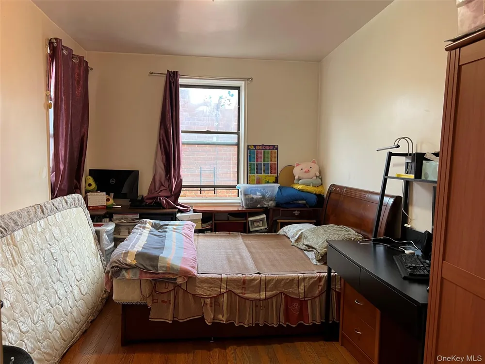 40-35 Ithaca Street #3D Elmhurst, NY 11373