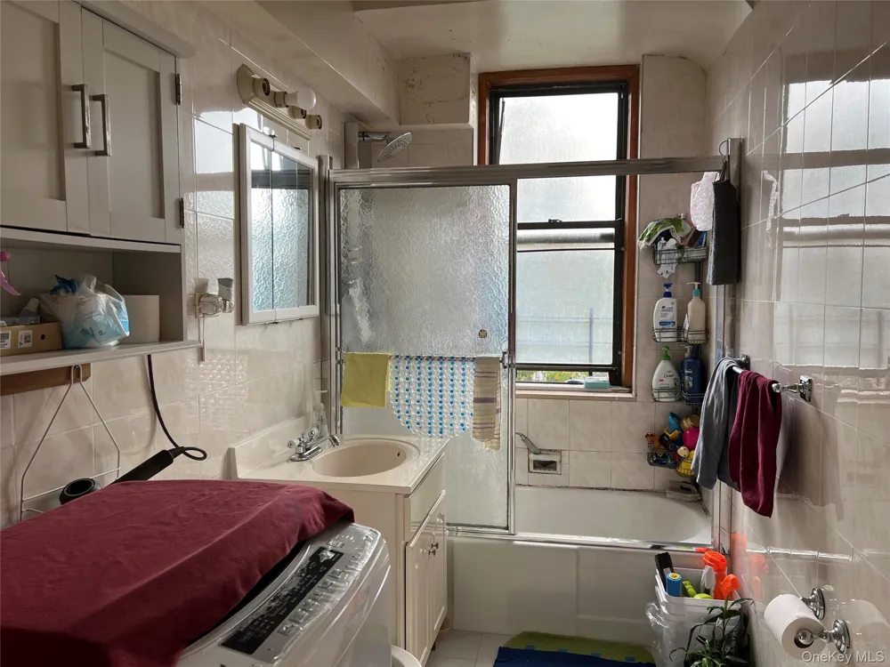 40-35 Ithaca Street #3D Elmhurst, NY 11373