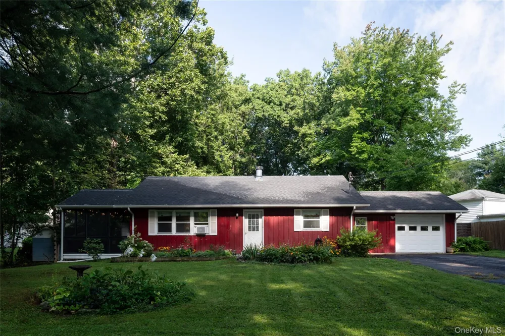 303 Sepasco Lake Drive Rhinebeck, NY 12572