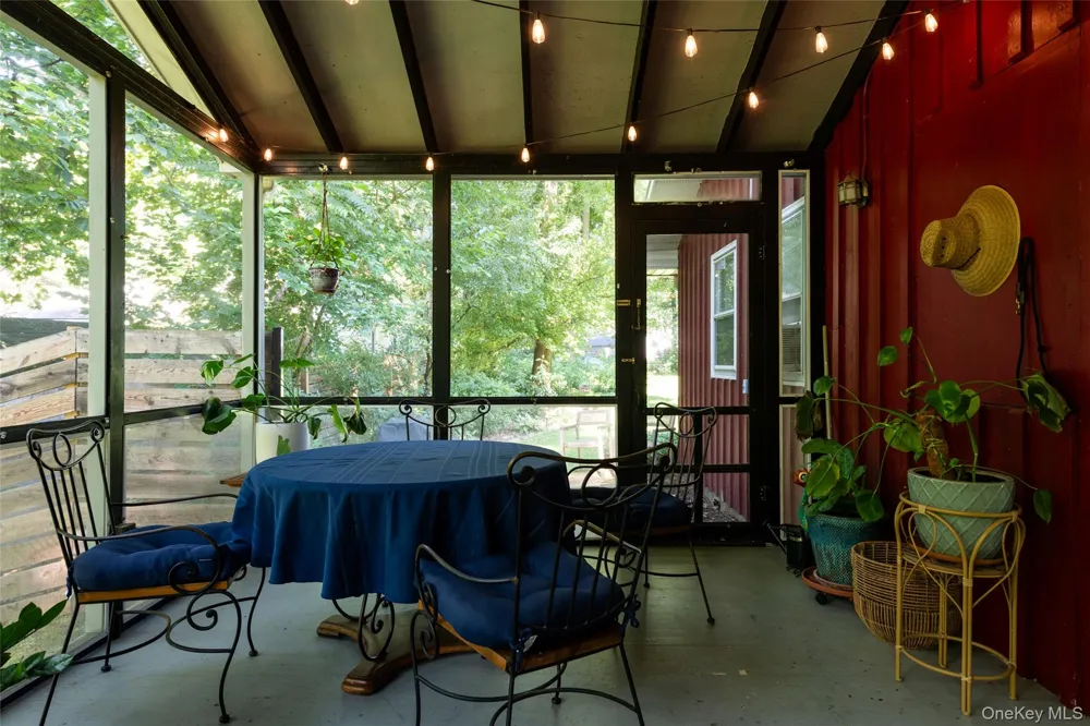 303 Sepasco Lake Drive Rhinebeck, NY 12572