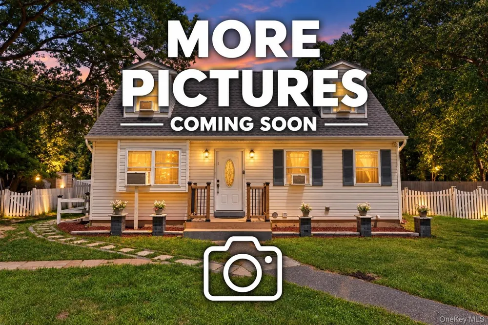 466 Auborn Avenue Shirley, NY 11967