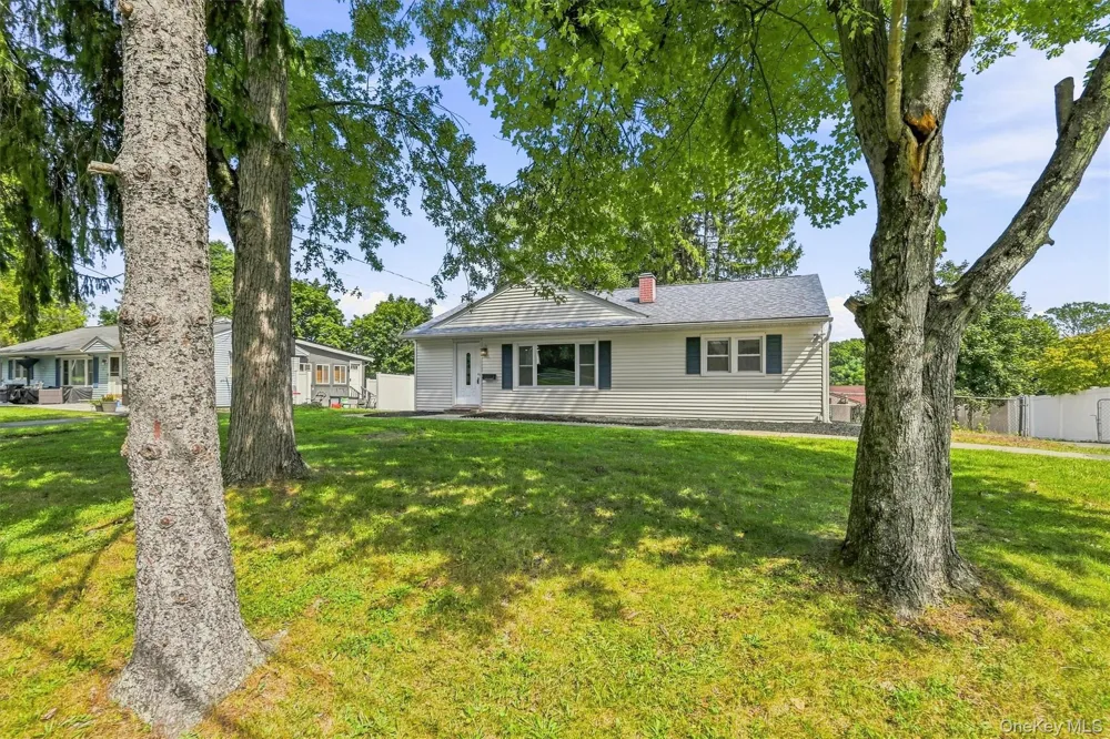 23 Westwood Drive Newburgh, NY 12550