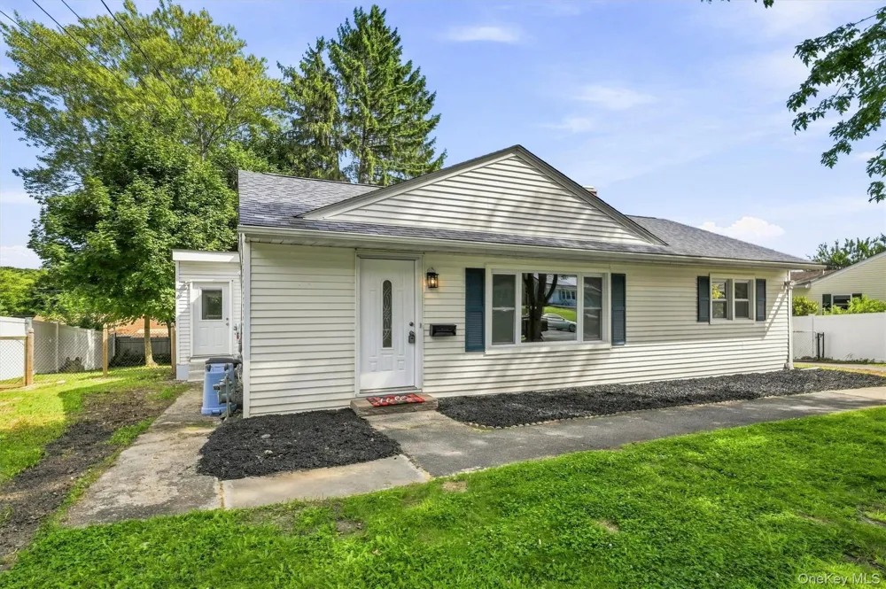 23 Westwood Drive Newburgh, NY 12550