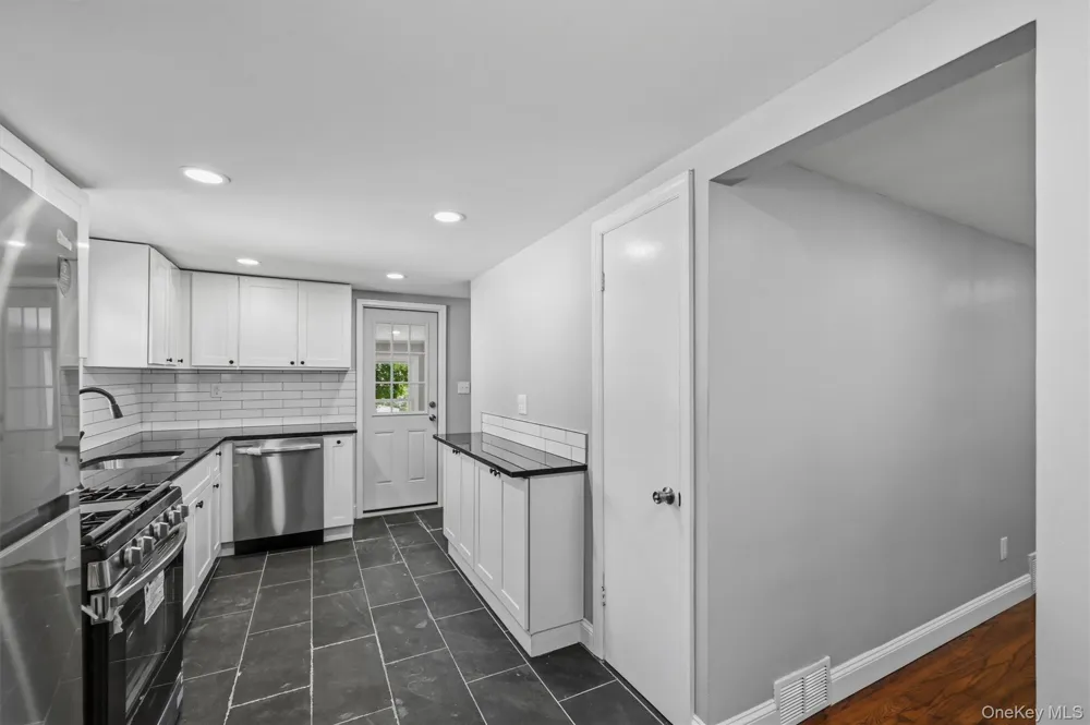 23 Westwood Drive Newburgh, NY 12550