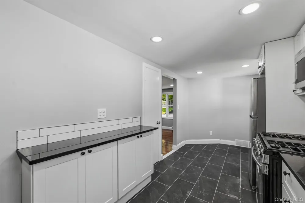 23 Westwood Drive Newburgh, NY 12550