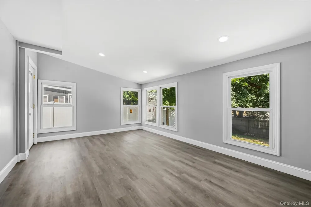 23 Westwood Drive Newburgh, NY 12550