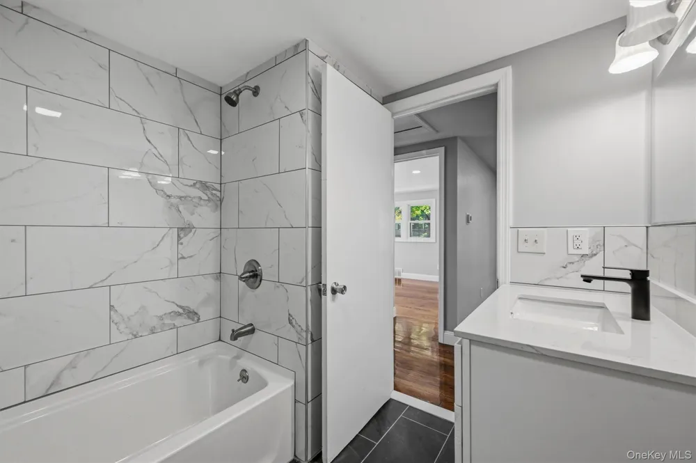 23 Westwood Drive Newburgh, NY 12550