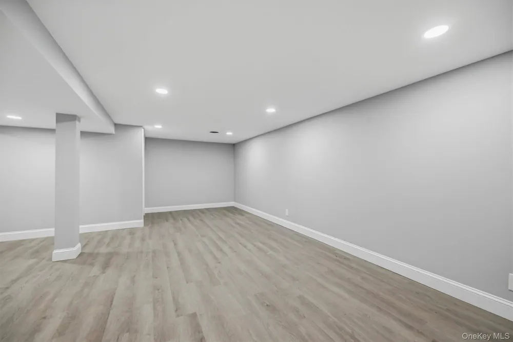 23 Westwood Drive Newburgh, NY 12550