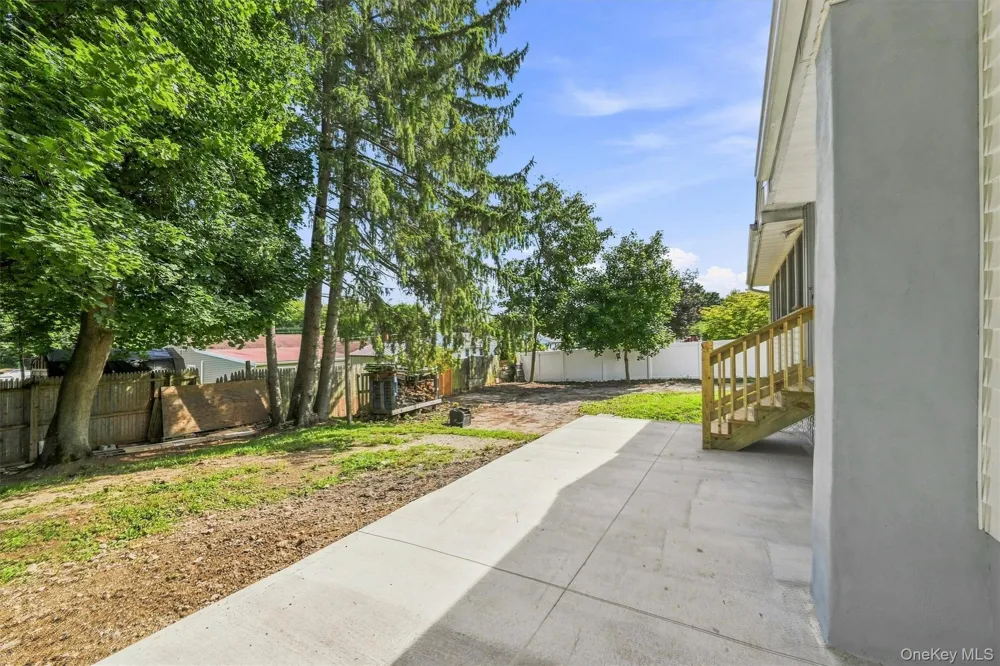 23 Westwood Drive Newburgh, NY 12550