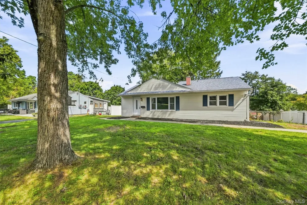 23 Westwood Drive Newburgh, NY 12550