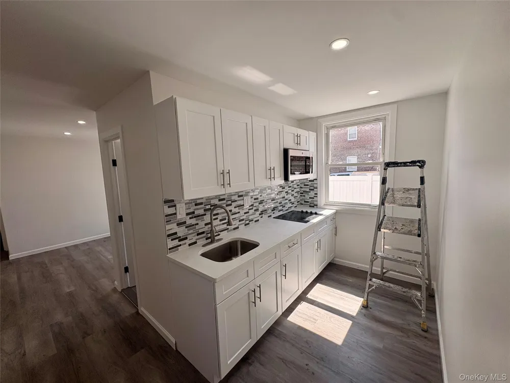 450 Revere Bronx, NY 10465