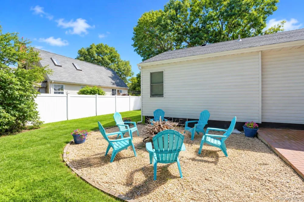 115 Colin Drive Shirley, NY 11967