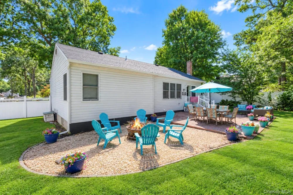 115 Colin Drive Shirley, NY 11967