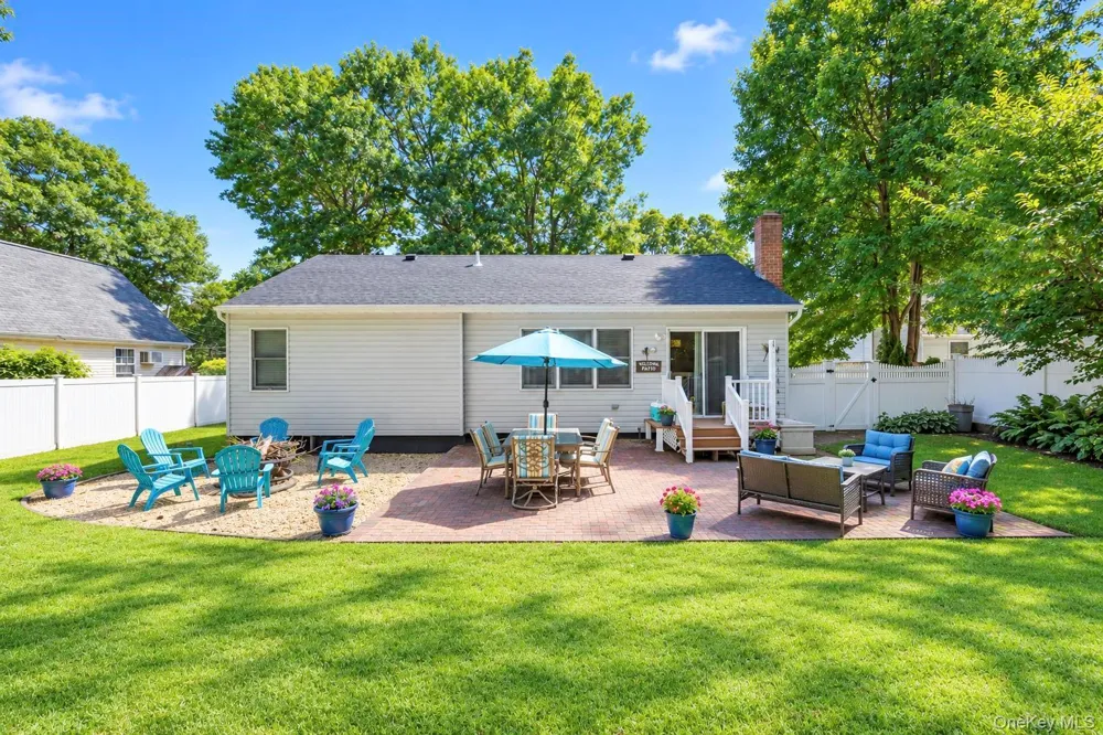 115 Colin Drive Shirley, NY 11967