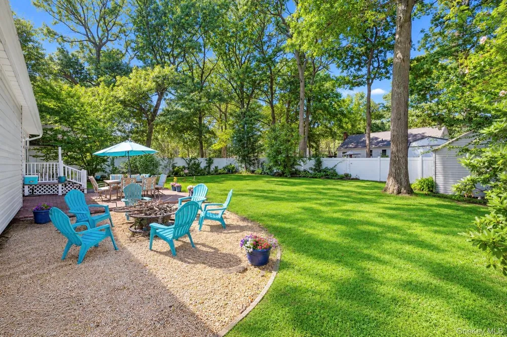 115 Colin Drive Shirley, NY 11967