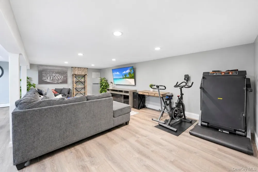 115 Colin Drive Shirley, NY 11967