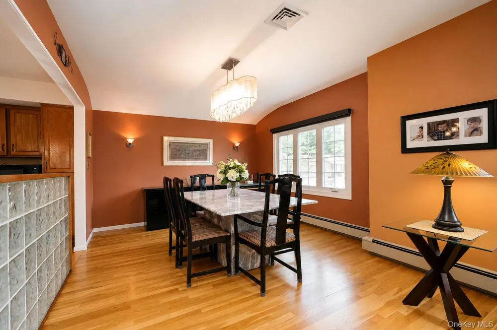 947 Bard Avenue Staten Island, NY 10301