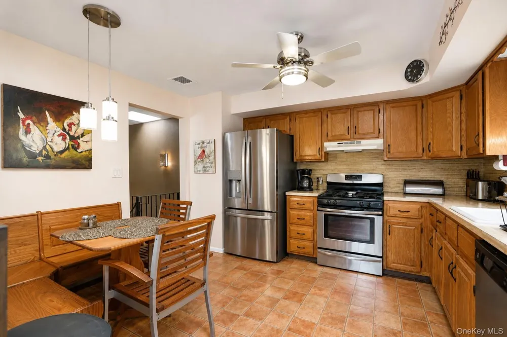 947 Bard Avenue Staten Island, NY 10301