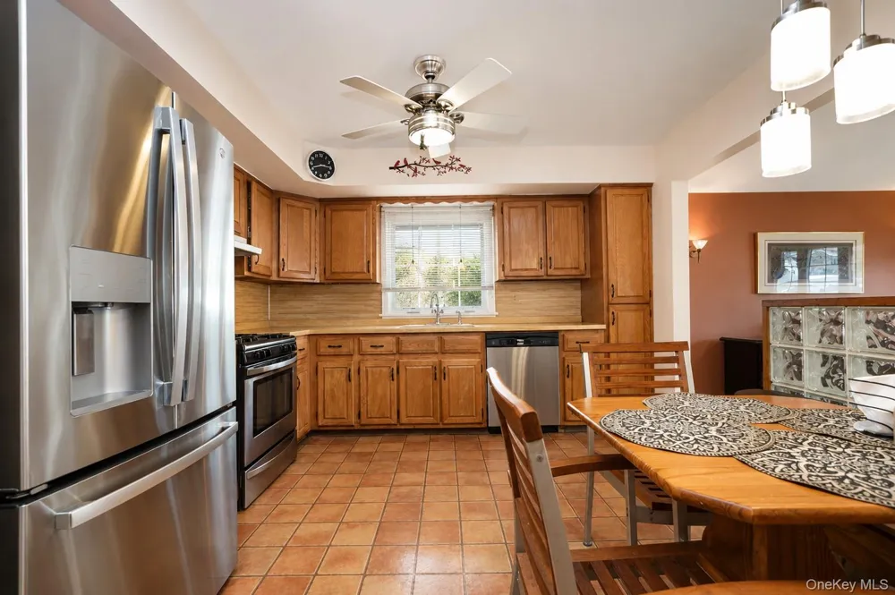 947 Bard Avenue Staten Island, NY 10301