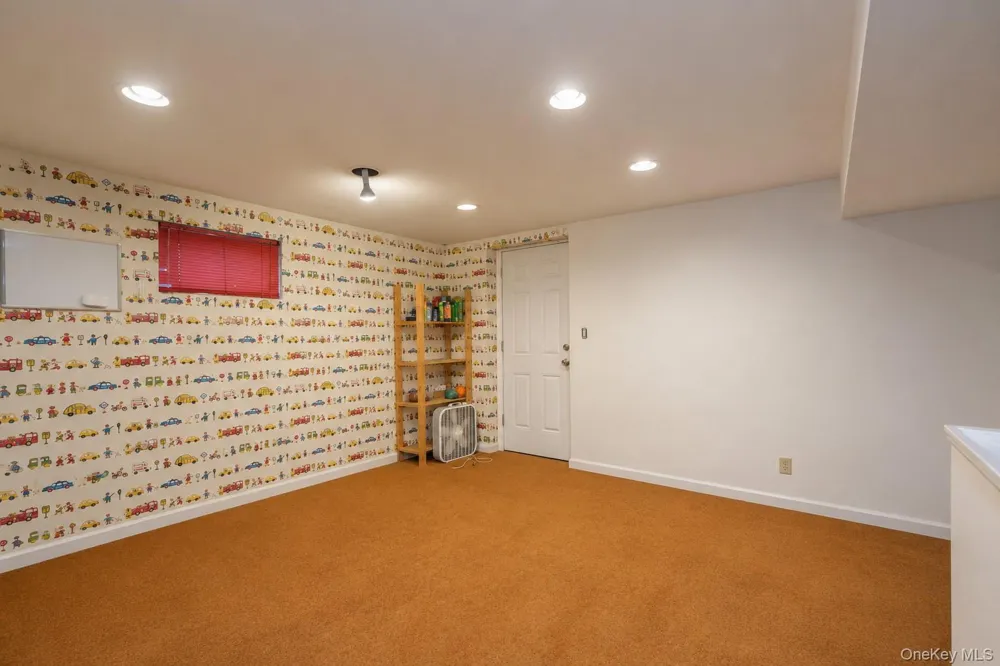 947 Bard Avenue Staten Island, NY 10301