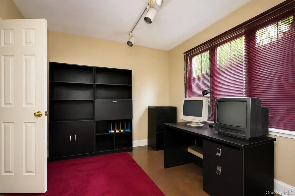 947 Bard Avenue Staten Island, NY 10301