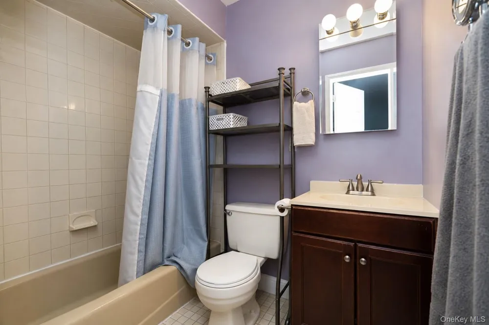 947 Bard Avenue Staten Island, NY 10301