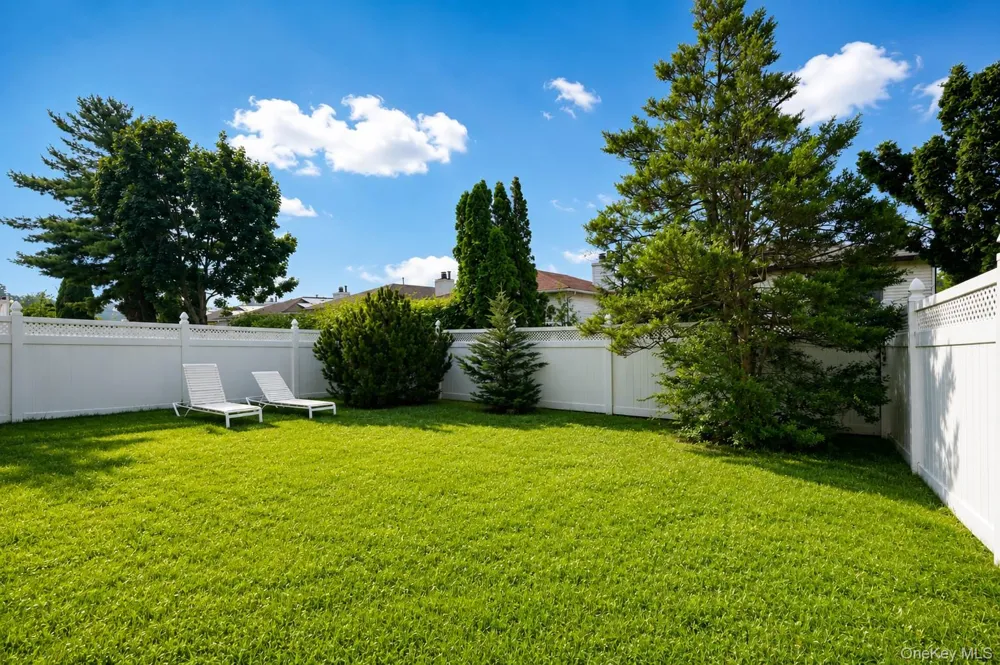 947 Bard Avenue Staten Island, NY 10301