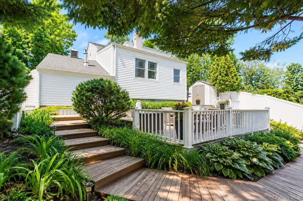 245 Old Mamaroneck Road White Plains, NY 10605