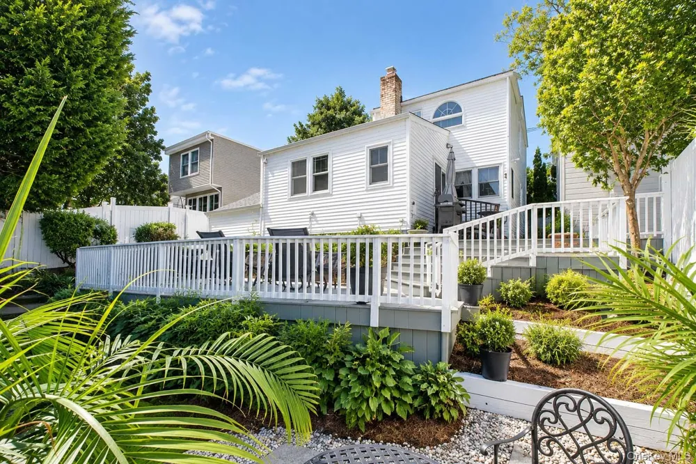 245 Old Mamaroneck Road White Plains, NY 10605