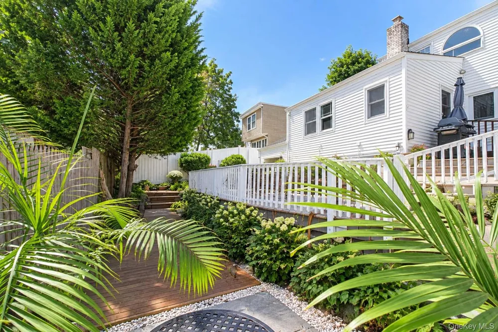 245 Old Mamaroneck Road White Plains, NY 10605