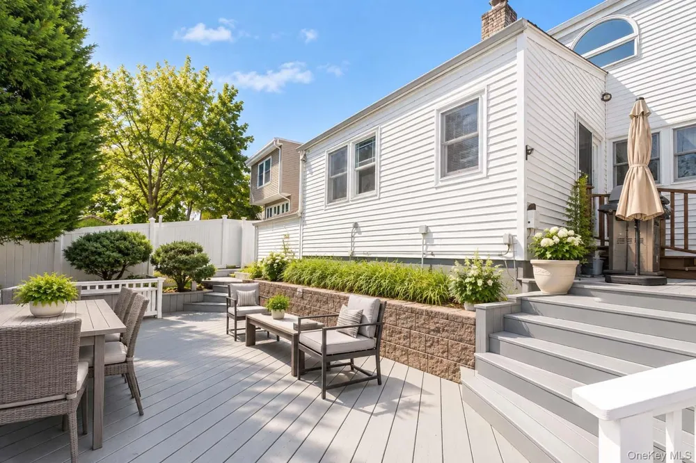 245 Old Mamaroneck Road White Plains, NY 10605