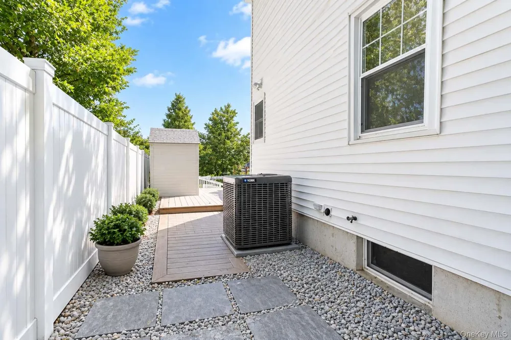 245 Old Mamaroneck Road White Plains, NY 10605