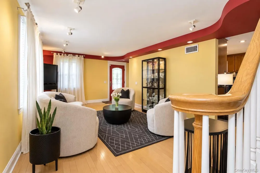 245 Old Mamaroneck Road White Plains, NY 10605