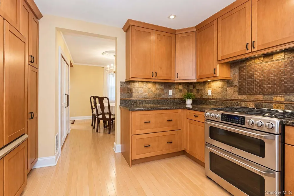 245 Old Mamaroneck Road White Plains, NY 10605