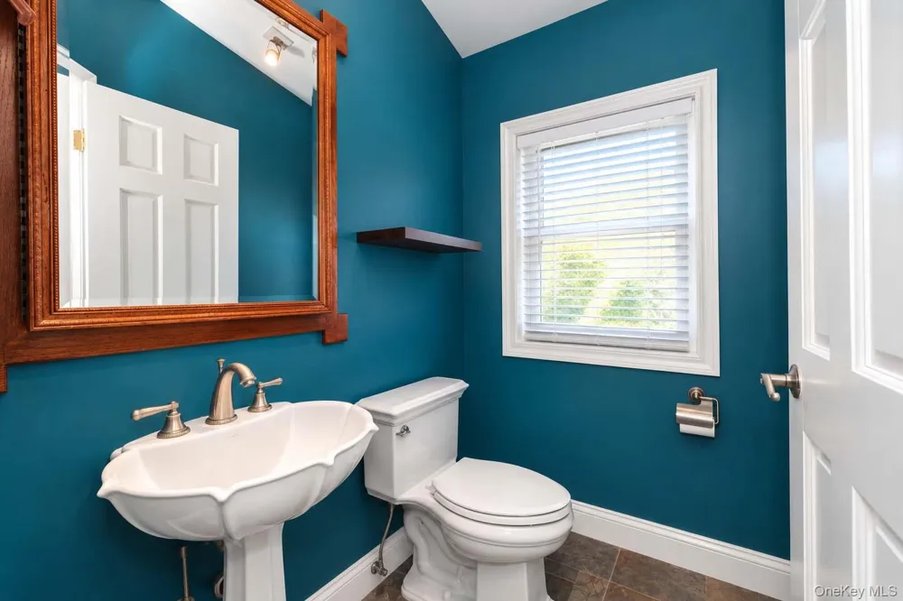 245 Old Mamaroneck Road White Plains, NY 10605