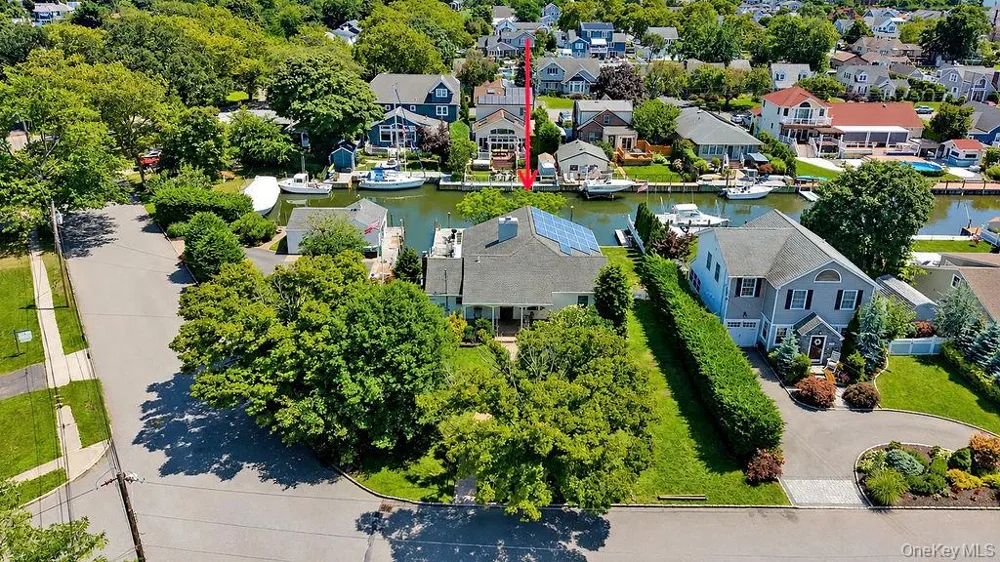 8 Stuart Avenue Amityville, NY 11701