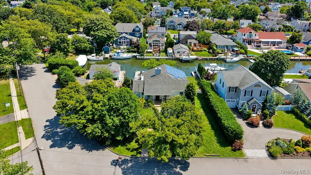 8 Stuart Avenue Amityville, NY 11701