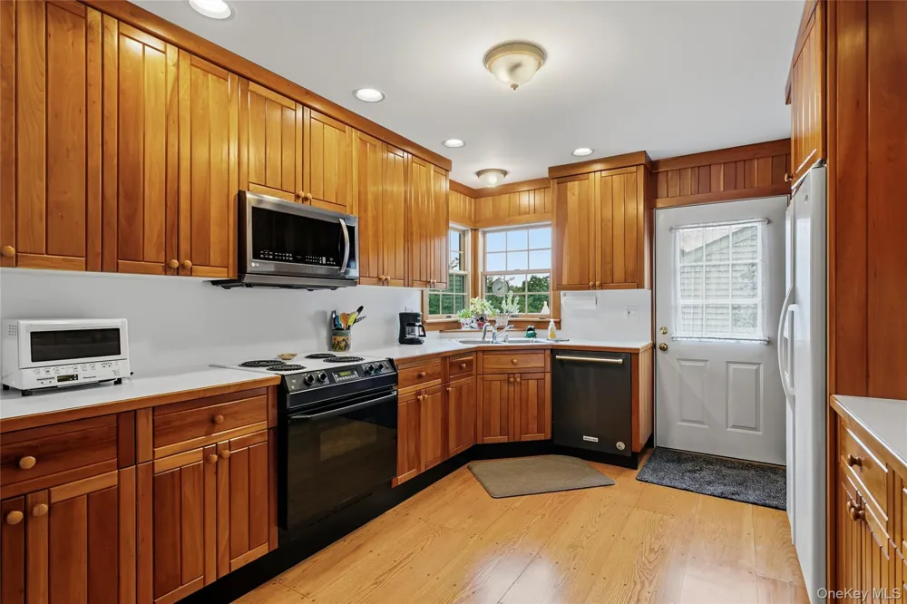 60 Livingston Avenue Valhalla, NY 10595