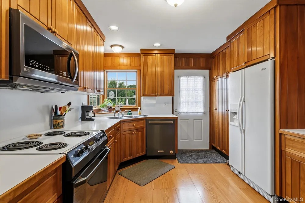 60 Livingston Avenue Valhalla, NY 10595