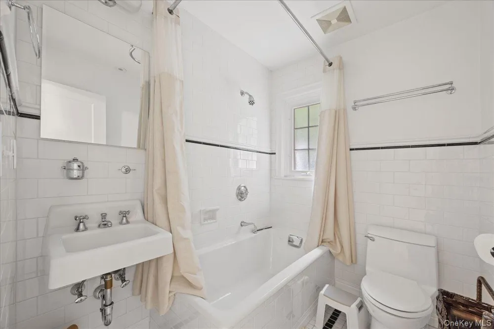 311 Lyncroft Road New Rochelle, NY 10804