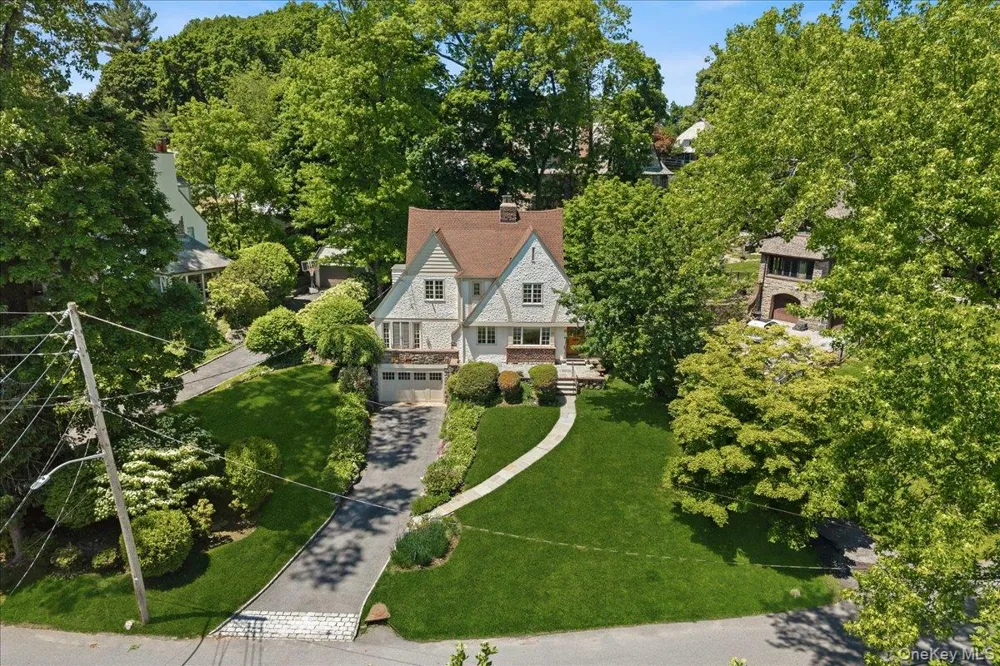 311 Lyncroft Road New Rochelle, NY 10804