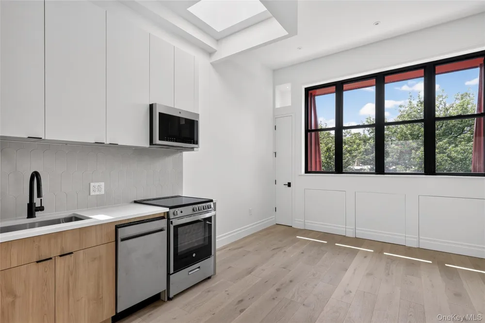 427 E 140th Street #8 Bronx, NY 10451