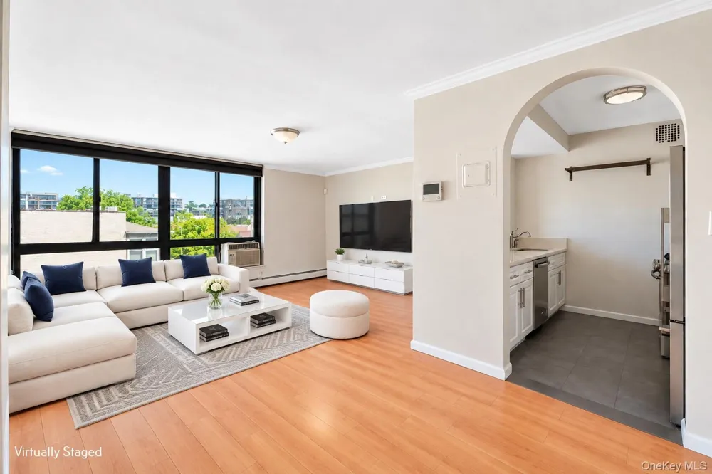 9921 4th Avenue #2H Brooklyn, NY 11209