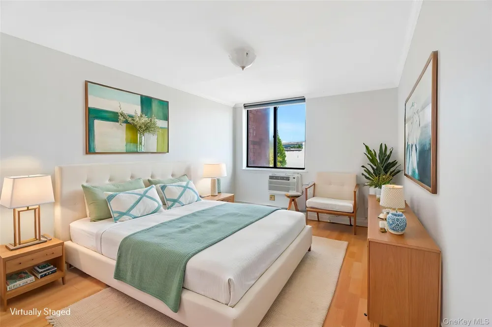 9921 4th Avenue #2H Brooklyn, NY 11209