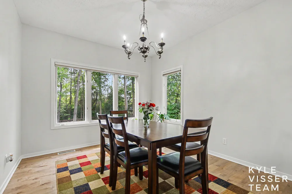 3315 Falcon Ridge Drive NE Grand Rapids, MI 49525